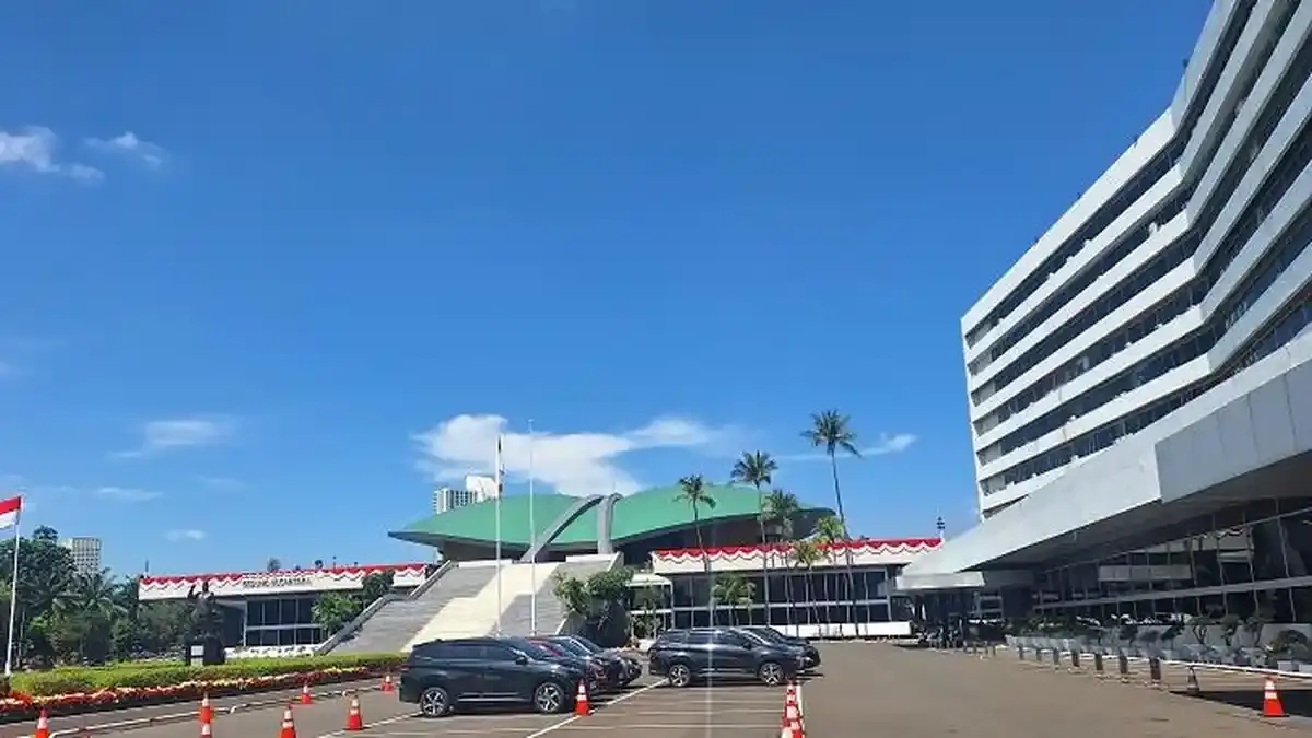 DPR & Relevansi Internasionalisme Soekarno: Memperkuat Kepentingan Nasional di Tengah Konflik Global - Tribunnews.com