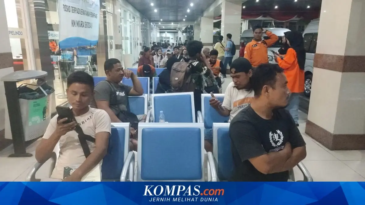 Tangis dan Harap di Tanjung Perak, Keluarga Cari Kabar Penumpang KMP Mutiara Sentosa 2