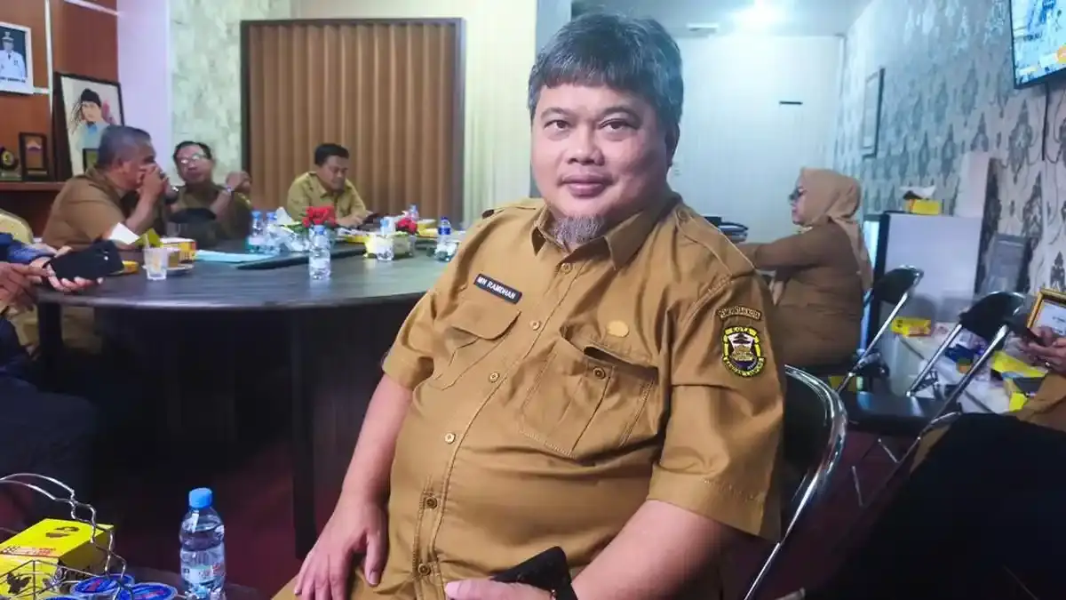 SPMB SMP Banjir Protes, Kadisdikbud Bandar Lampung Bantah Ubah Juknis Pendaftaran - Tribunlampung.co.id