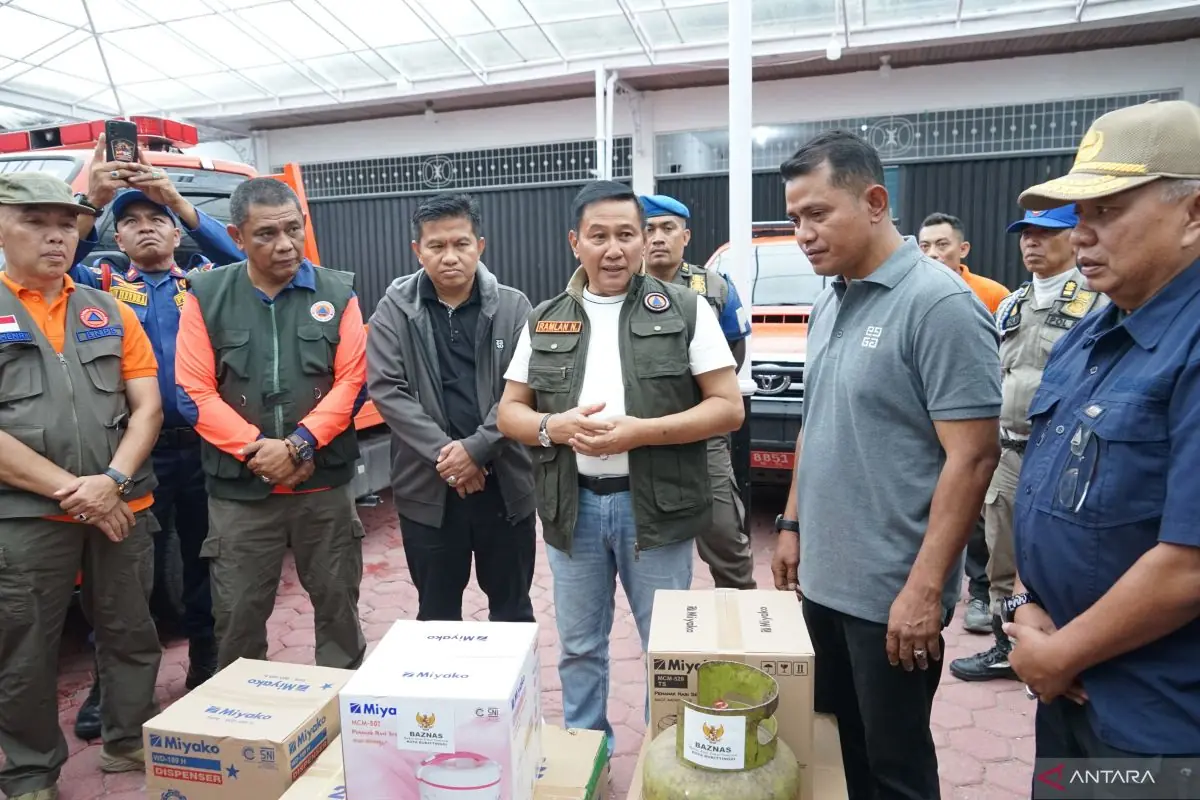 Pemkot Bukittinggi salurkan bantuan untuk korban banjir Solok