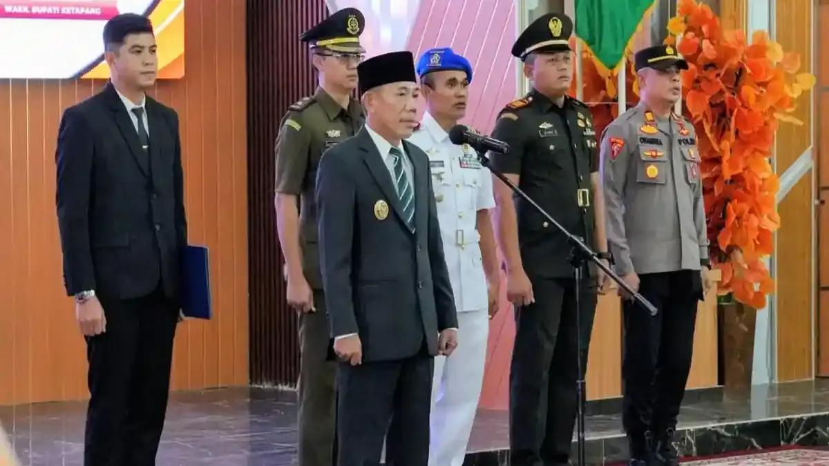 Lantik Kepala Disdukcapil Baru, Wabup Ketapang Tegaskan Pelayanan Adminduk Tak Boleh Berbelit - Tribunpontianak.co.id