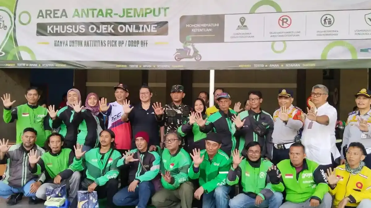 Terminal Pulogebang Sediakan Area Antar-Jemput Khusus Ojol, Gratis Parkir - Tribunjakarta.com
