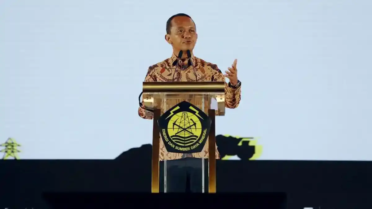 Bahlil Pastikan RI Setop Impor Solar dengan Peluncuran B50 - Tribunjateng.com