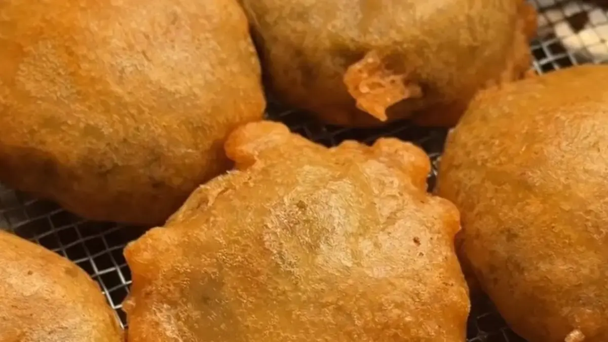 Resep Gandasturi, Camilan Tradisional dengan Isian Kacang Hijau yang Lembut dan Kulit Renyah
