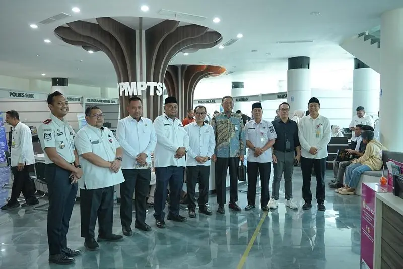 Pemkab Siak Target Layanan Publik Lebih Cepat, Ombudsman Kawal Digitalisasi hingga Sistem Pengaduan - Tribunpekanbaru.com