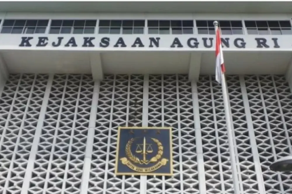 Kasus Febrie Adriansyah Beralih ke Kejagung, DPR Awasi Prosesnya