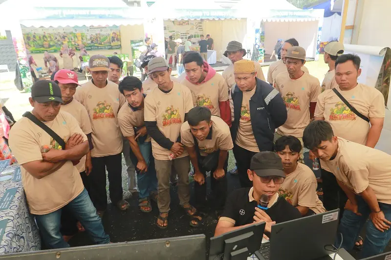 Regenerasi Petani di Magelang Diperkuat Lewat Pelatihan Teknologi, Pembiayaan, dan Pemasaran