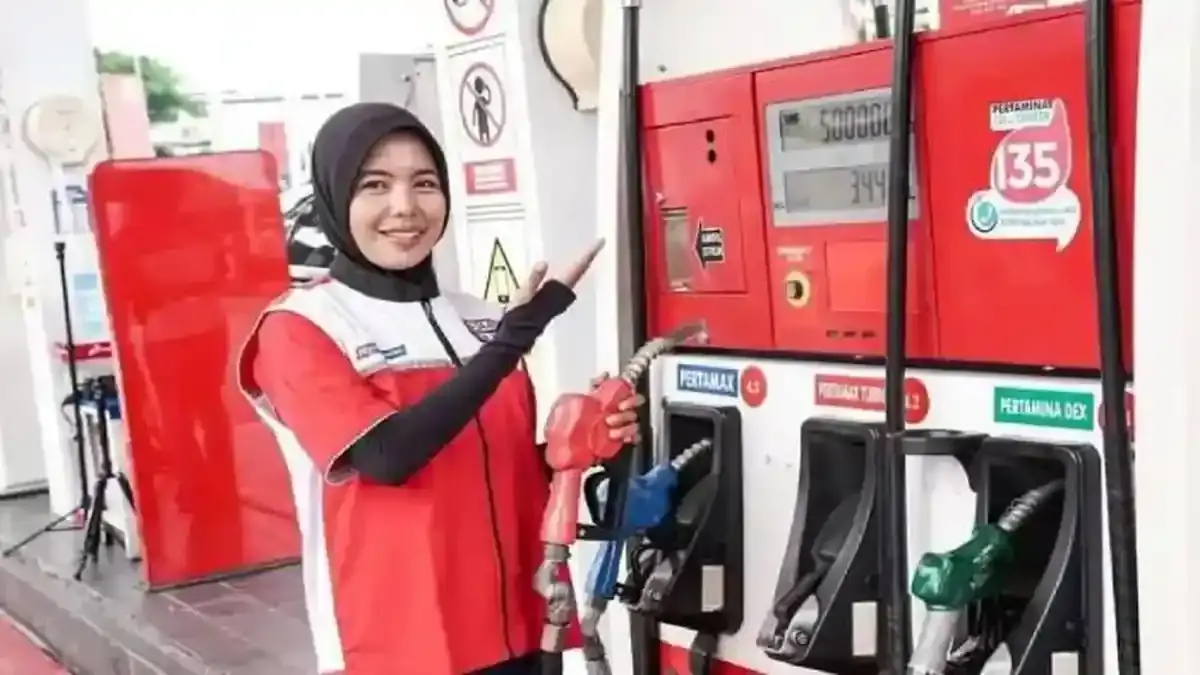 Pertalite Ludes Diserbu Warga Lamongan, Sejumlah SPBU Kehabisan Stok - Surya.co.id