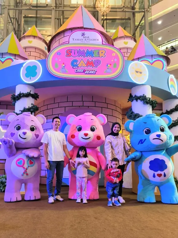 Summer Camp with Care Bears Jadi Destinasi Liburan Keluarga di Mal Taman Anggrek
