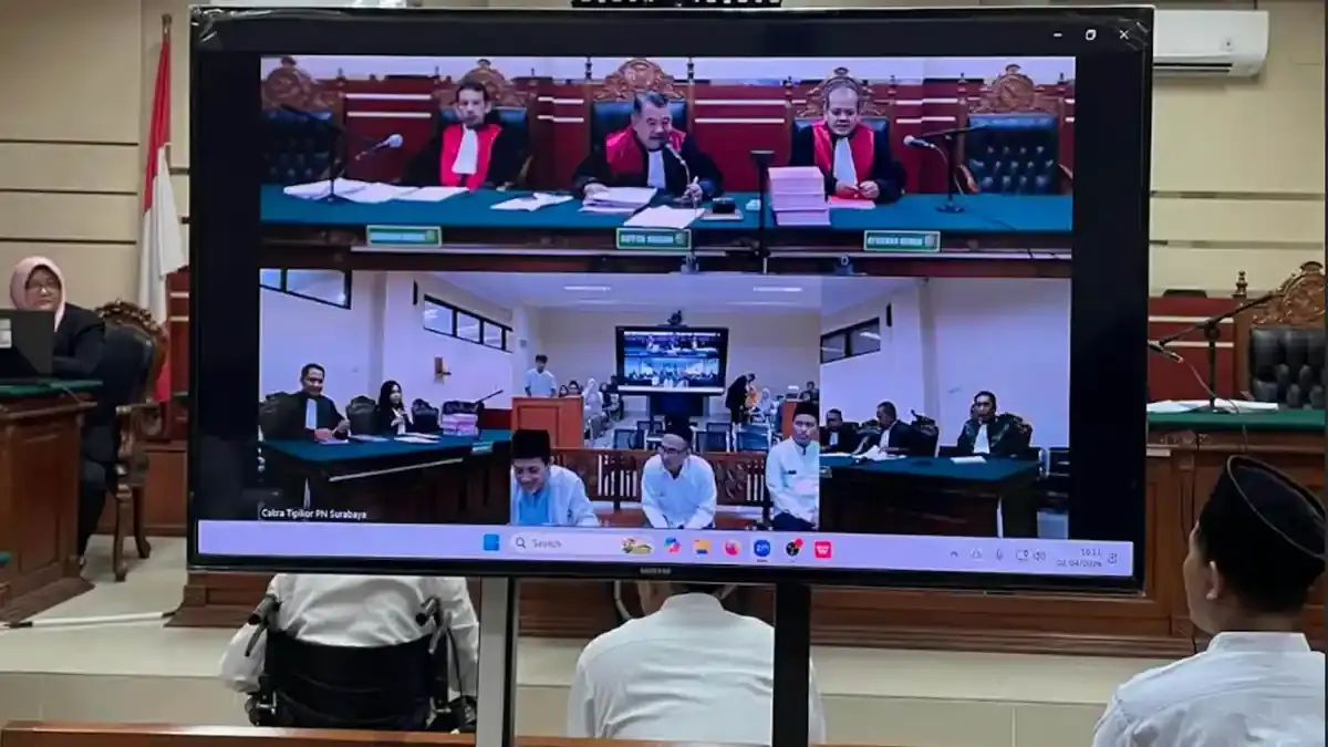 Skandal Dana Hibah Ponpes Al Ibrohimi Gresik, Tiga Pengasuh Dituntut 2 Tahun Penjara - Surya.co.id