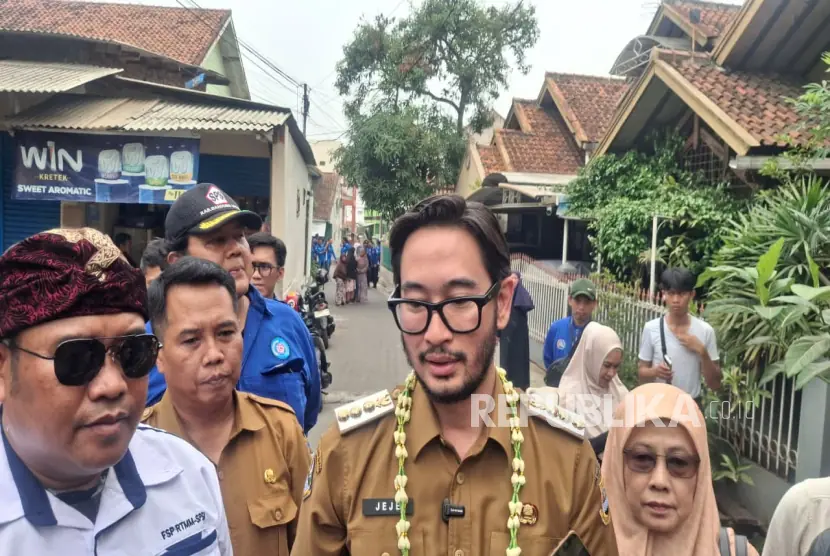 Tiga Truk Tangki Air Disiagakan Antisipasi Krisis Air Bersih di Bandung Barat