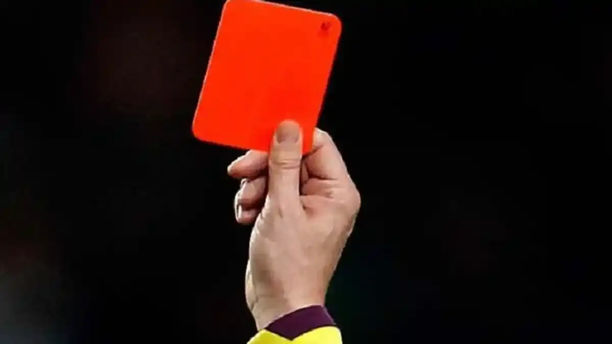 Parah! FIFA Tangguhkan Sanksi Kartu Merah Pemain AS Usai Trump Telepon Infantino - Serambinews.com