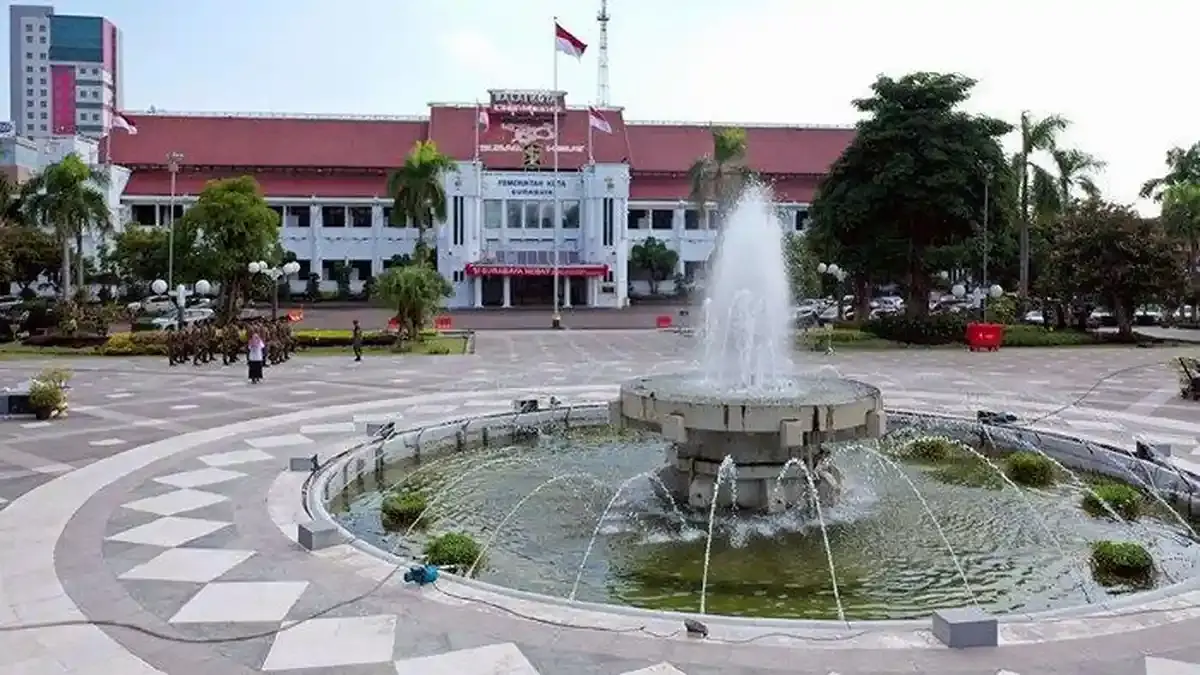 Gaji Wali Kota Surabaya dan Se-Indonesia: Cek Rincian hingga Tunjangannya - Surya.co.id