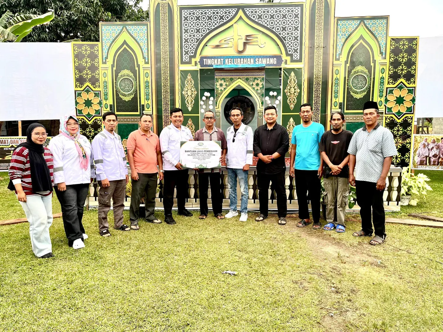 PT TSLS Salurkan CSR untuk Peserta dan Juara STQ Kelurahan Sawang – Kepri