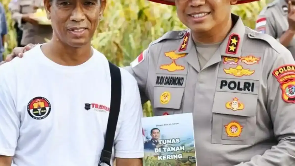 Bripka Simeon Abadikan Semangat Ketahanan Pangan dalam Buku Tunas di Tanah Kering - Pos-kupang.com