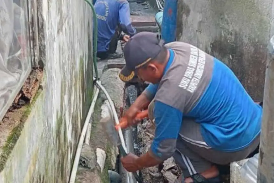 Krisis Air Bersih di Pulau Panggang Dampak Cuaca Buruk dan Gelombang Tinggi