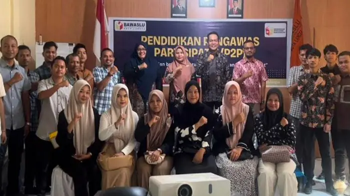 Bawaslu Kota Langsa Gelar Pendidikan Pengawas Partisipatif, Libatkan 45 Peserta - Serambinews.com