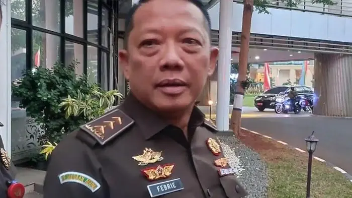 Dugaan Penggunaan Nominee dalam Kepemilikan Aset Mewah Jampidsus Febrie Adriansyah - Tribunlampung.co.id