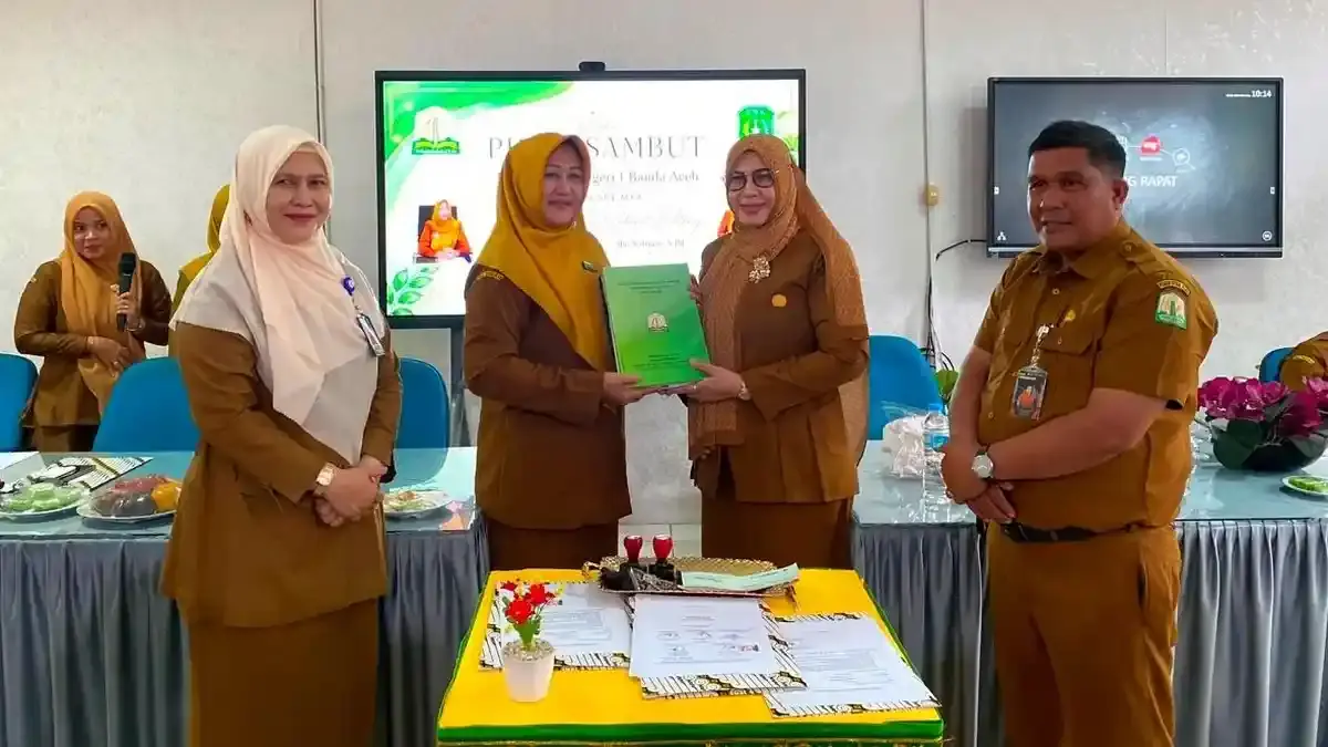 Sufriani Resmi Pimpin SMKN 1 Banda Aceh - Serambinews.com