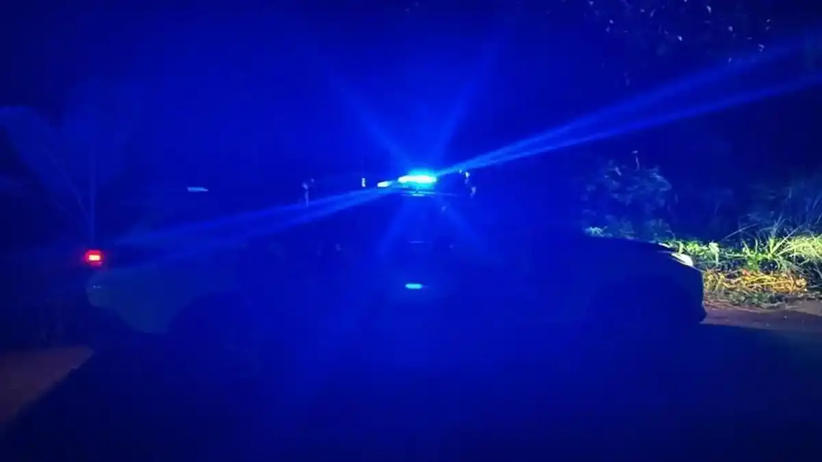 Jelang Matahari Terbit, Empat Personel Polres Empat Lawang Gelar Patroli di Tebing Tinggi - Sripoku.com