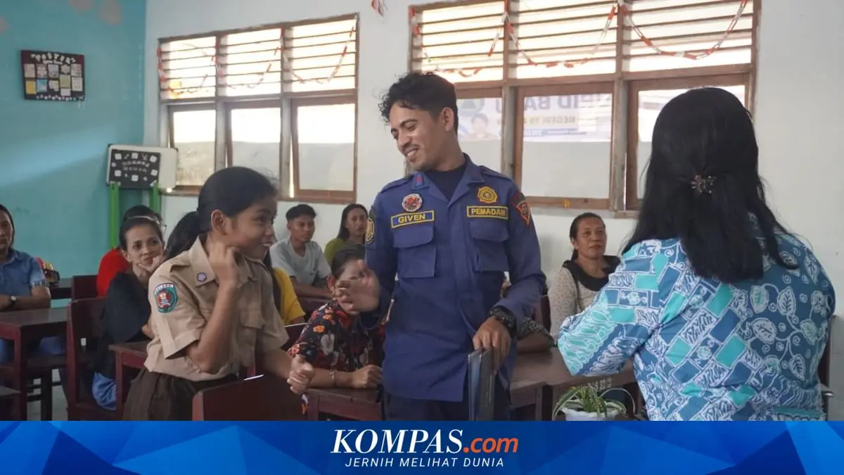 Angka "Fatherless" Tinggi di Maluku, Petugas Damkar di Ambon Jadi Ayah Pengganti