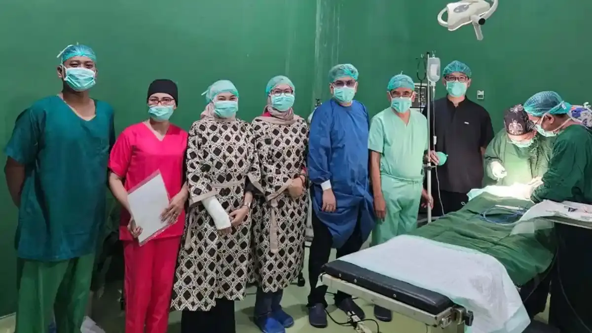 RS Sheila Medika bersama DPRD Jatim Gelar Operasi Bibir Sumbing Gratis Tanpa BPJS - Surya.co.id