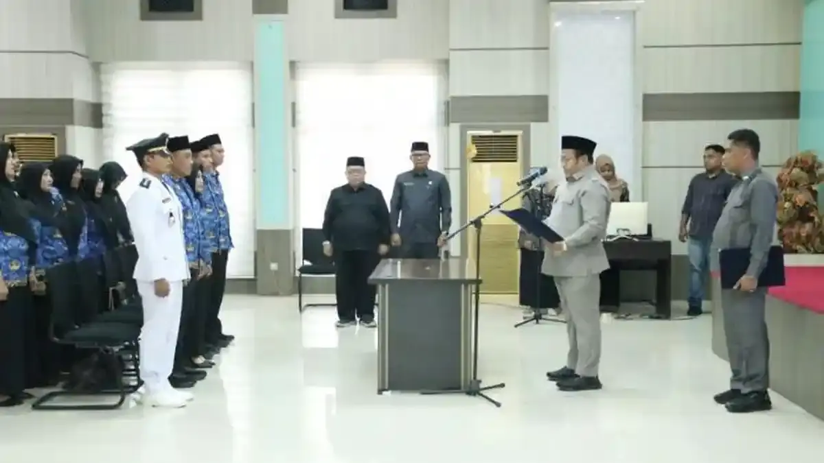 Wali Kota Sabang Rotasi 20 Pejabat, Zulkifli Tekankan Peningkatan Kinerja Pelayanan Publik - Serambinews.com