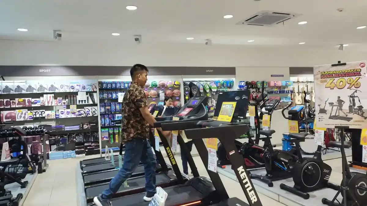 Gramedia Sudirman Pekanbaru Gelar Fitness Sale, Diskon Alat Olahraga hingga 40 Persen - Tribunpekanbaru.com