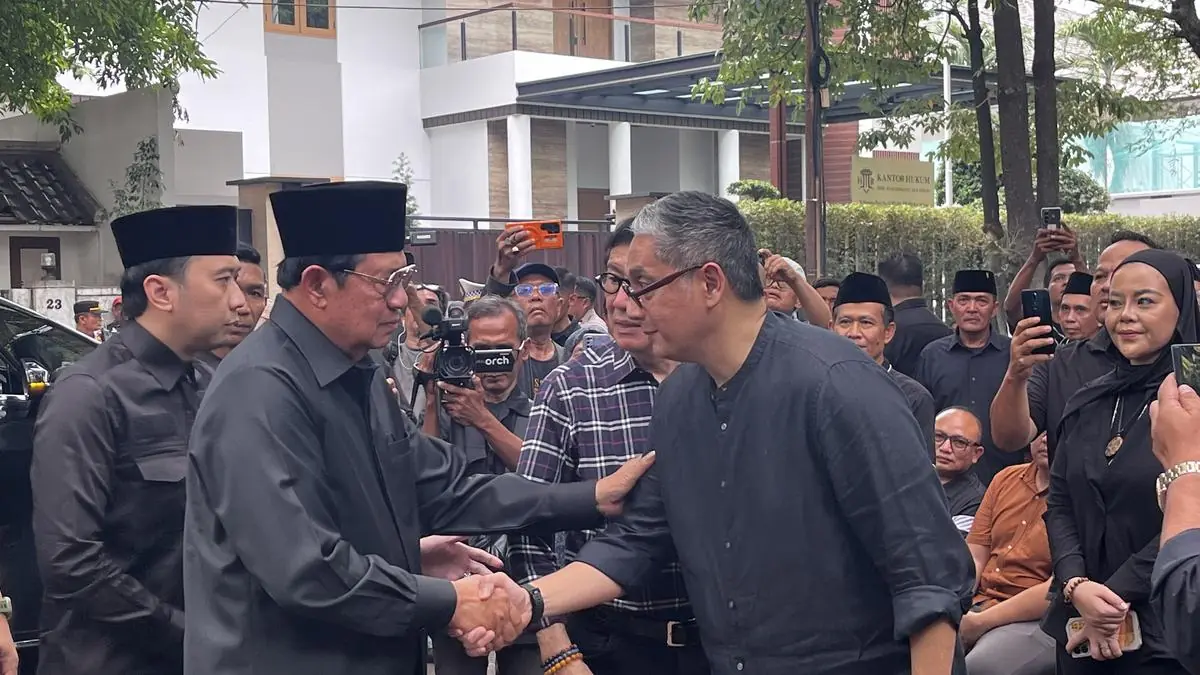 SBY Berduka atas Kepergian Guruh Soekarnoputra, Kenang Mahakarya Sang Budayawan