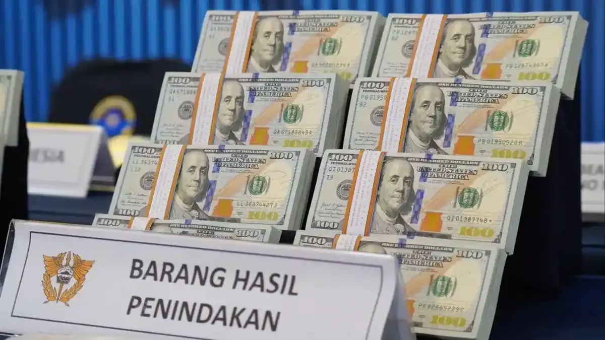 Bea Cukai Soekarno-Hatta Sita Uang Kertas Asing Senilai Rp6,3 M di Terminal 2F - Tribunnews.com