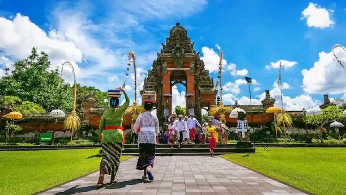30 Ucapan Hari Raya Kuningan 27 Juni 2026 Bahasa Indonesia - Inggris Lengkap Arti, Kata-kata Mutiara - Tribunkaltim.co