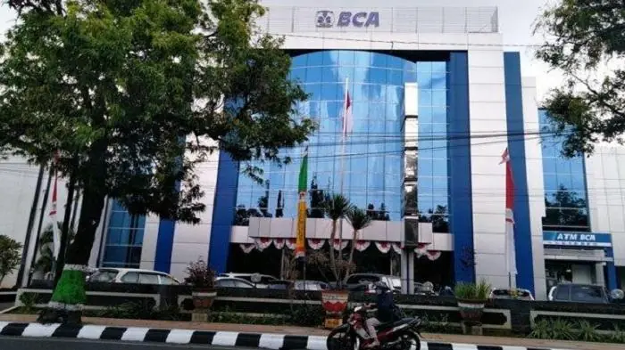 Dua Pilihan Program Lowongan Kerja Magang Bakti BCA 2026, Cek syarat dan cara Daftarnya - Pos-kupang.com