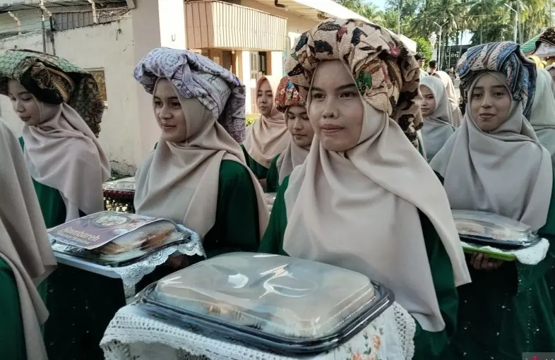 Tradisi Maantaan Sambareh ka Rumah Mintuo Dihidupkan Kembali, Festival Tabuik Piaman 2026 Jadi Upaya Lestarikan Warisan Budaya Pariaman