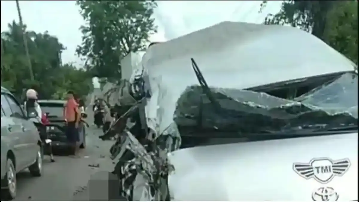 3 dari 4 Korban Meninggal dalam Tabrakan Travel vs Truk di Muba Merupakan Warga Jambi - Tribunjambi.com