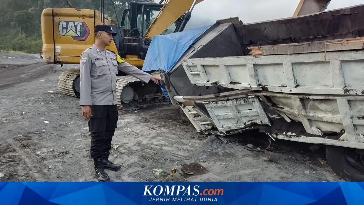 Truk Pasir Terjun dari Tebing Setinggi 13 Meter ke Lokasi Tambang, Sopir Selamat