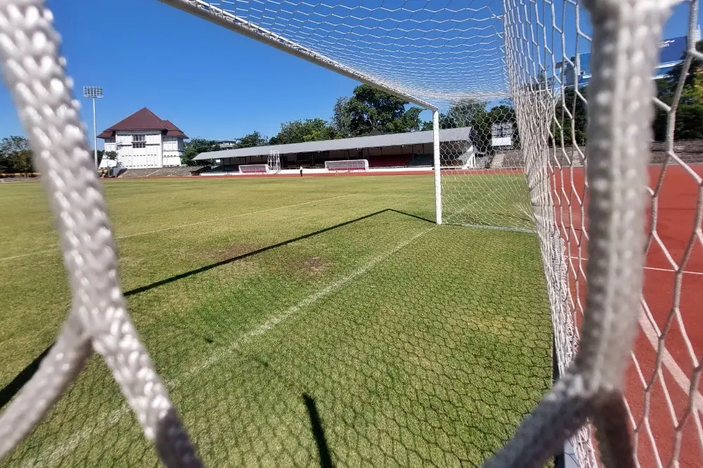 Lampu Stadion Sriwedari Tak Standar, Kendal Tornado FC Beli Rp1 Miliar