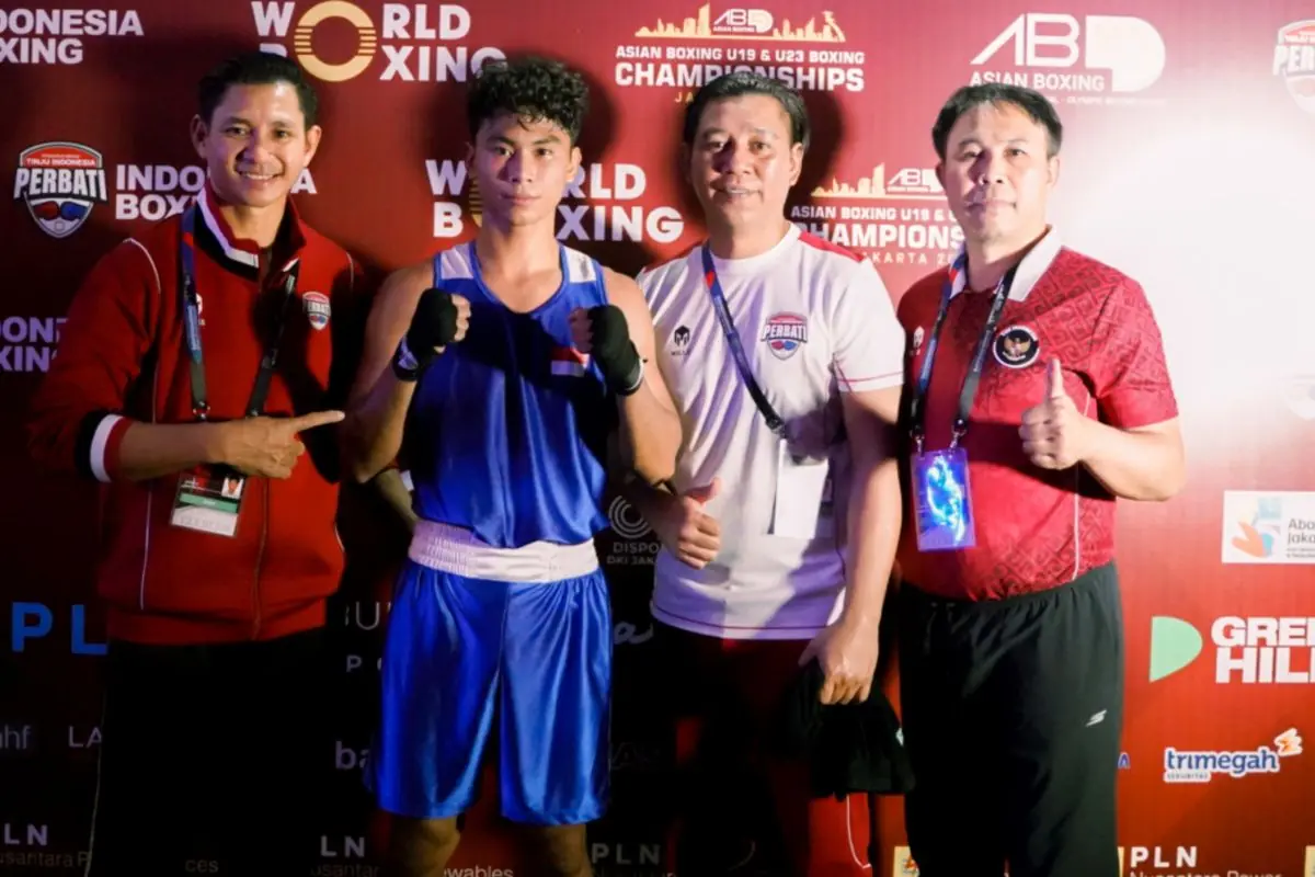 Joshua dan Victor atasi lawan untuk melaju ke semifinal Asian Boxing