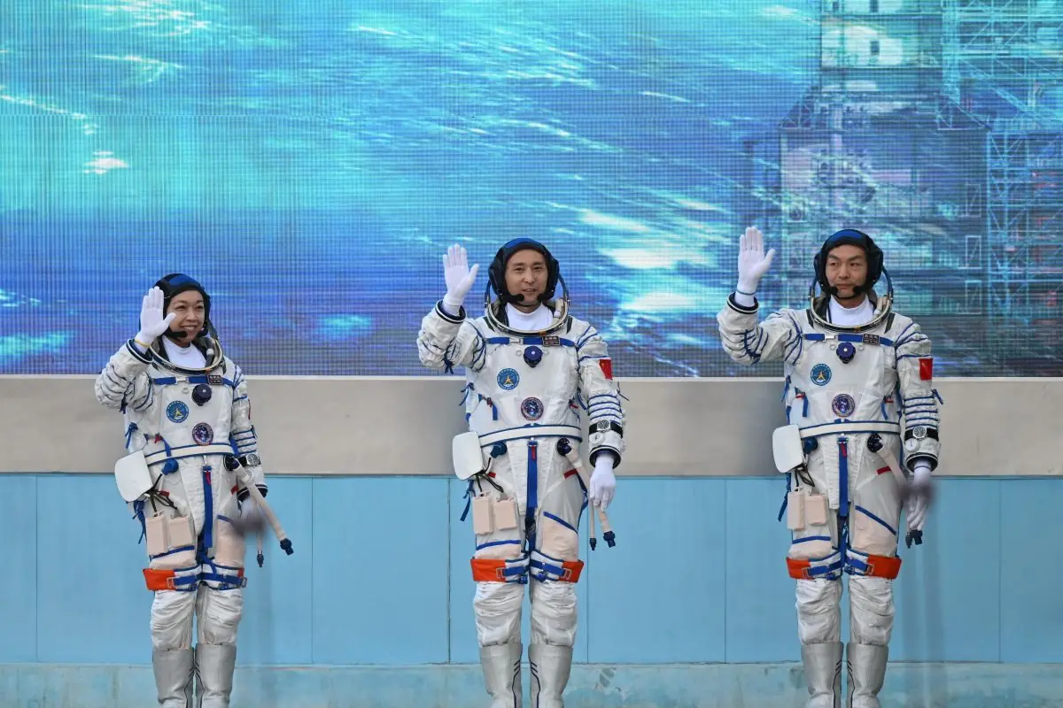 Astronaut Shenzhou-23 beri ucapan Festival Pertengahan Musim Gugur