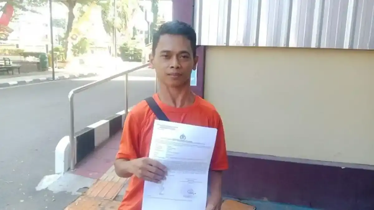 Tergiur Modus Tukar Tambah, iPhone 17 Pro Max Seharga Rp24 Juta Raib Digelapkan - Sripoku.com