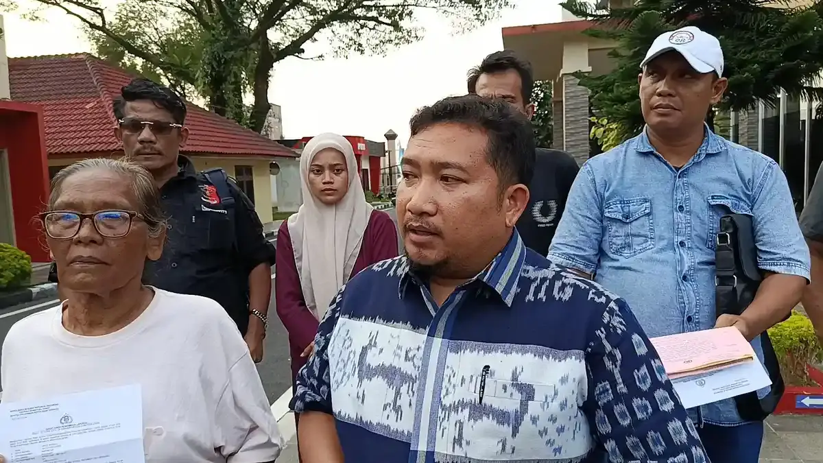 PENYEBAB Nenek Lince Manalu Laporkan Oknum Satpol PP dan Pejabat BNN Pangkat Kombes, Kuak Nasib Anak - Tribun-medan.com