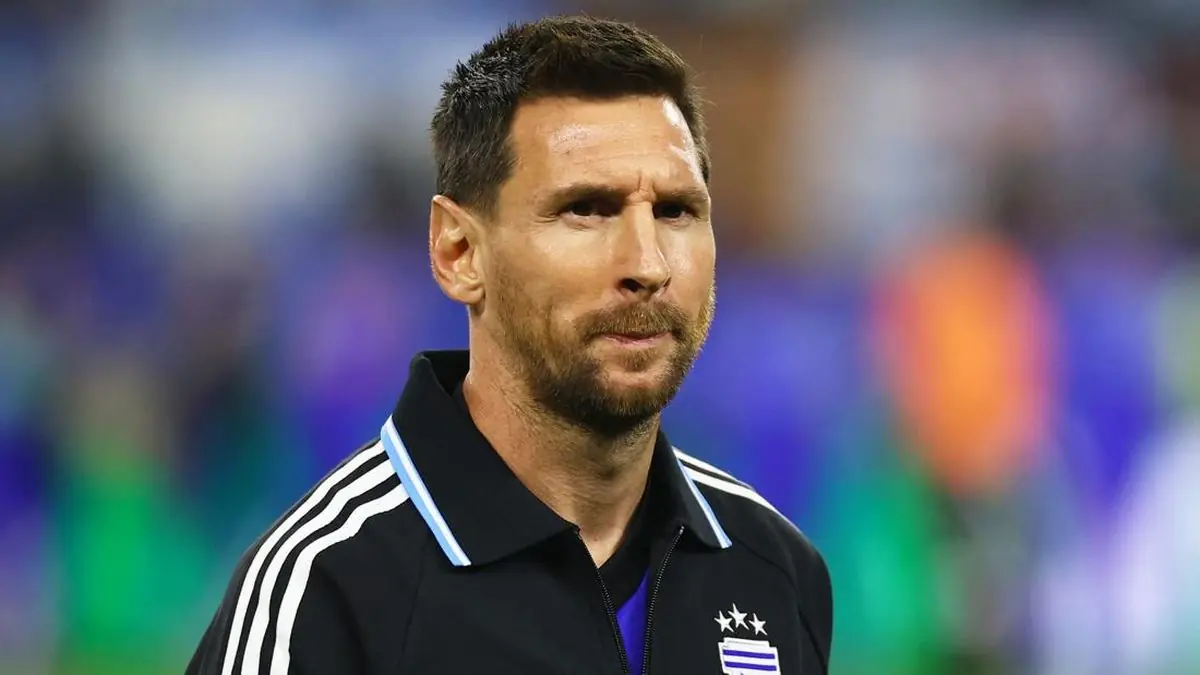 Viral Messi Tertawa Saat Digeledah Petugas Bandara Amerika Serikat