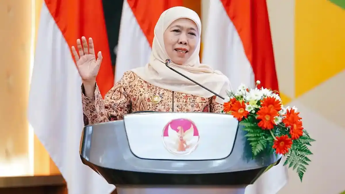 Gubernur Khofifah Dorong Birokrasi Inovatif dalam PKN II 2026 di Surabaya - Surya.co.id
